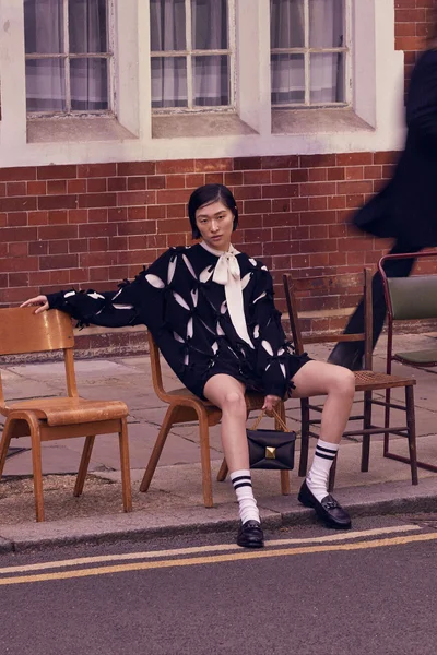 Look 25